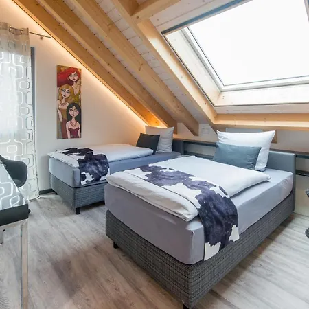 Familien- U Gruppenunterkunft Luxus-dachloft 2 Weitere Schlafzimmern Apartment Bensheim